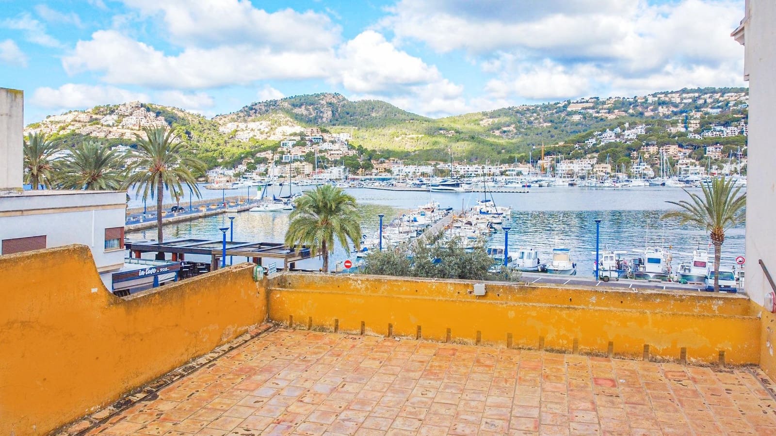 Gewerbe zu vermieten in Puerto de Andratx - 2.000 € (Ref: 9462527)