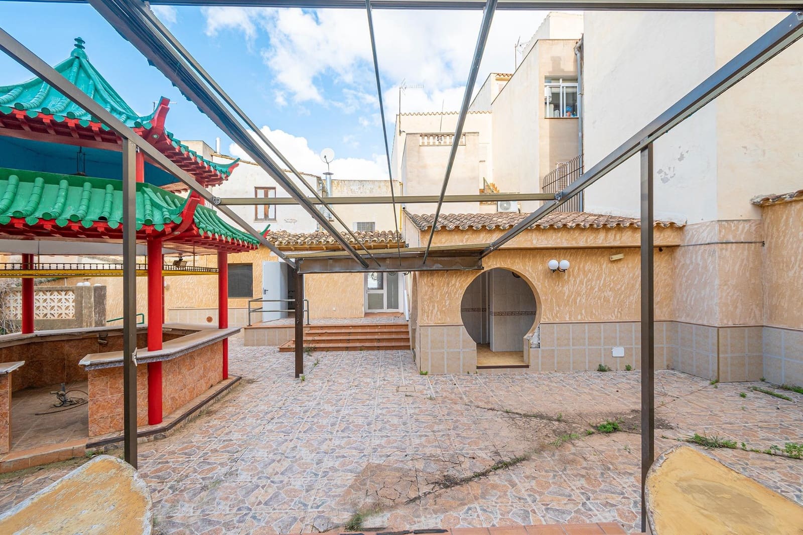 Gewerbe zu vermieten in Puerto de Andratx - 2.000 € (Ref: 9462527)