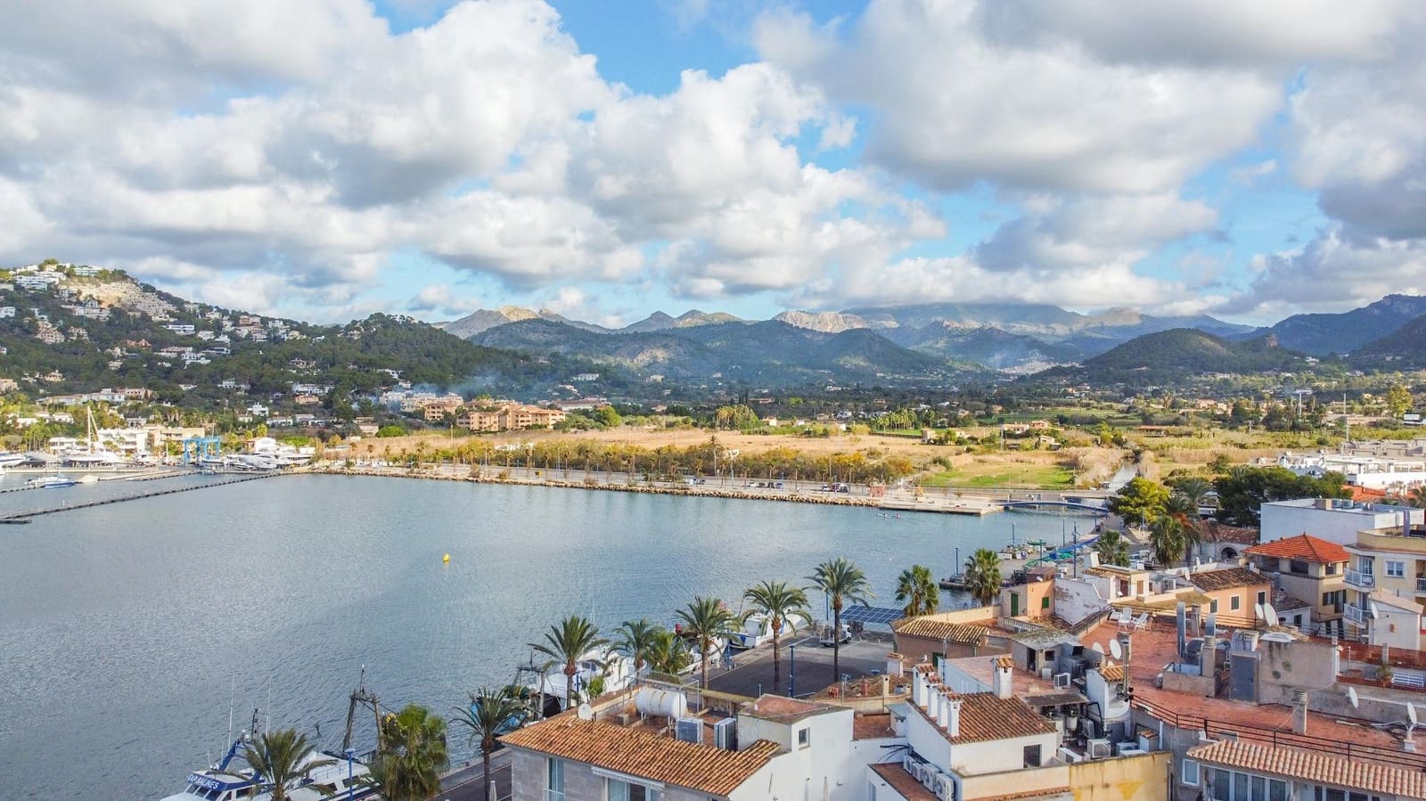 Commercial for rent in Puerto de Andratx - € 1,950 (Ref: 9462527)