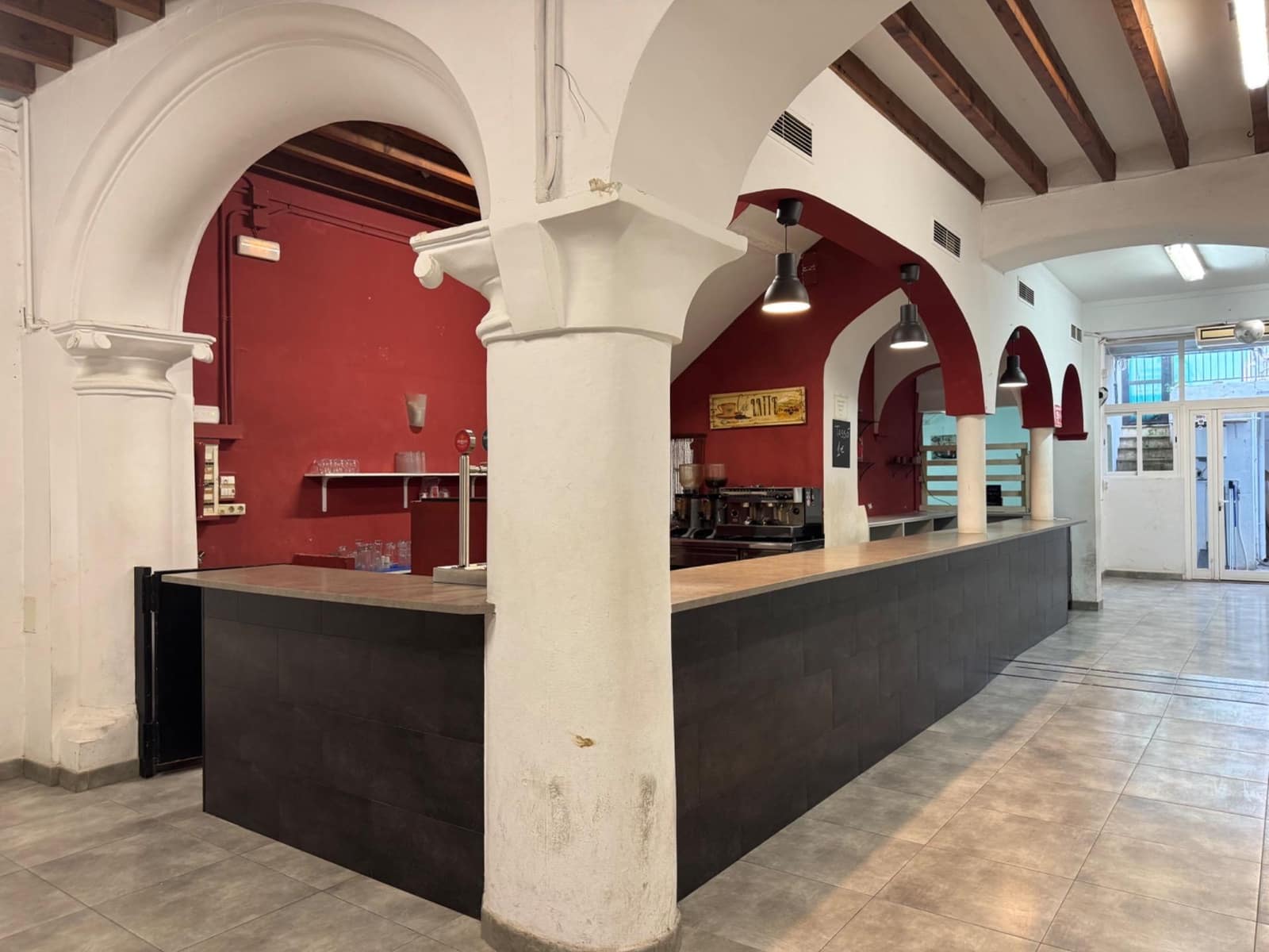 Kommersiell att hyra i Montuiri - 1 000 € (Ref: 9530845)