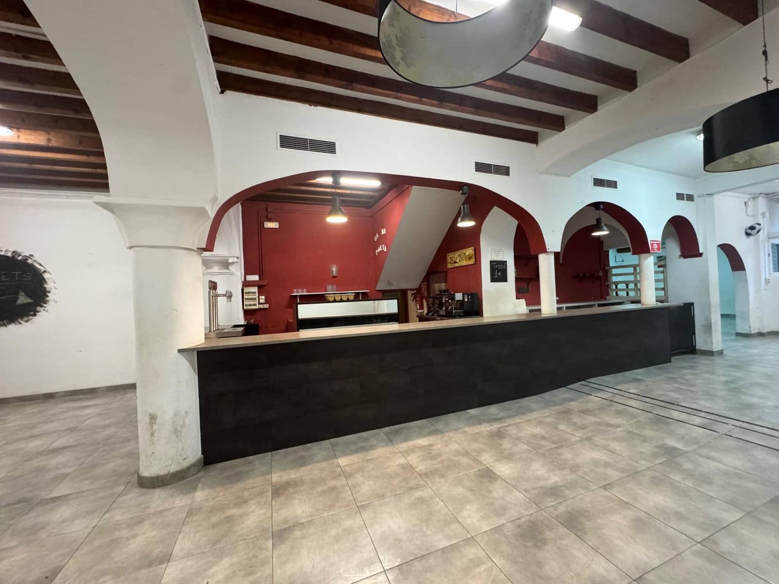 Kommersiell att hyra i Montuiri - 1 000 € (Ref: 9530845)