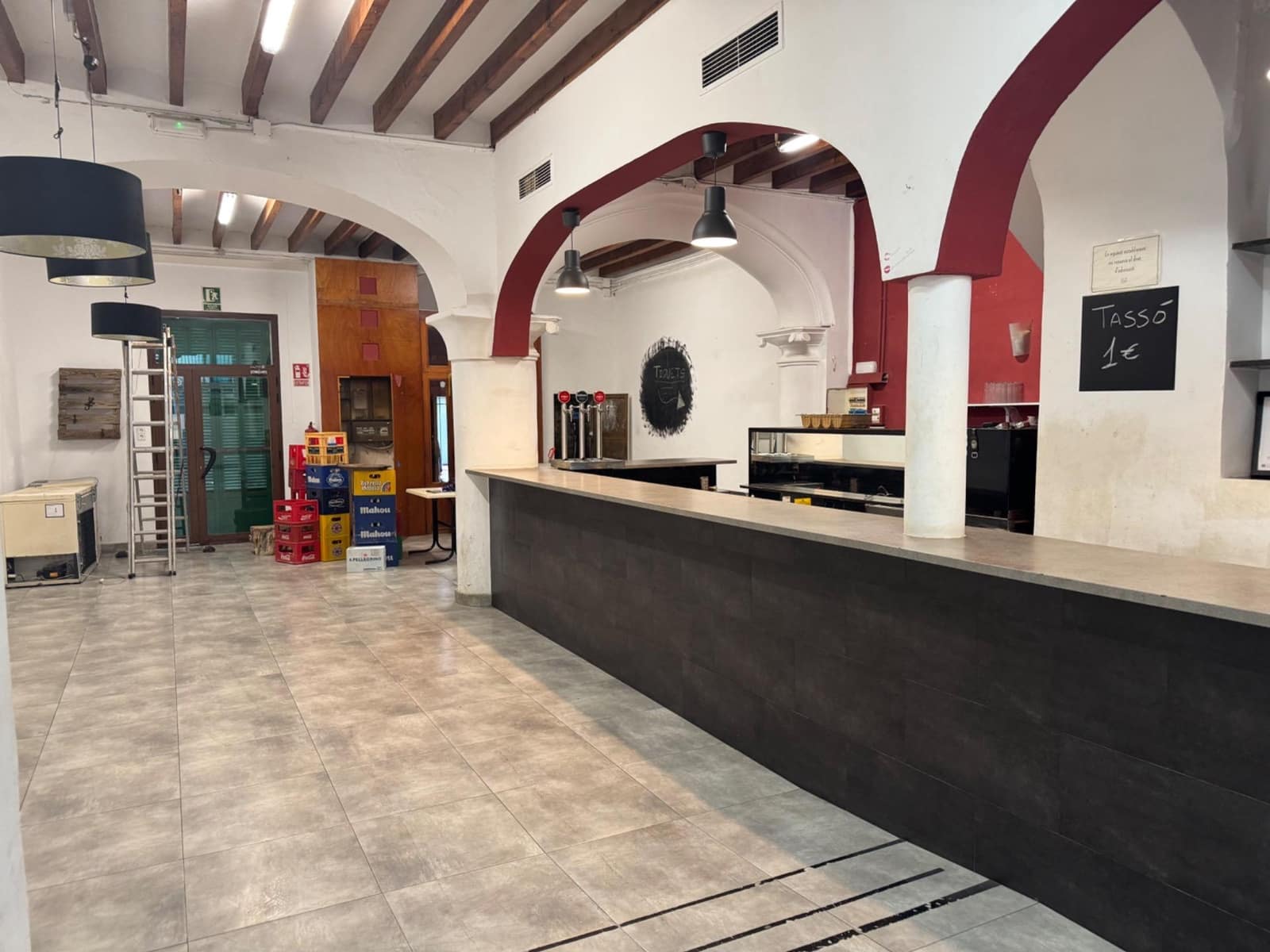 Kommersiell att hyra i Montuiri - 1 000 € (Ref: 9530845)