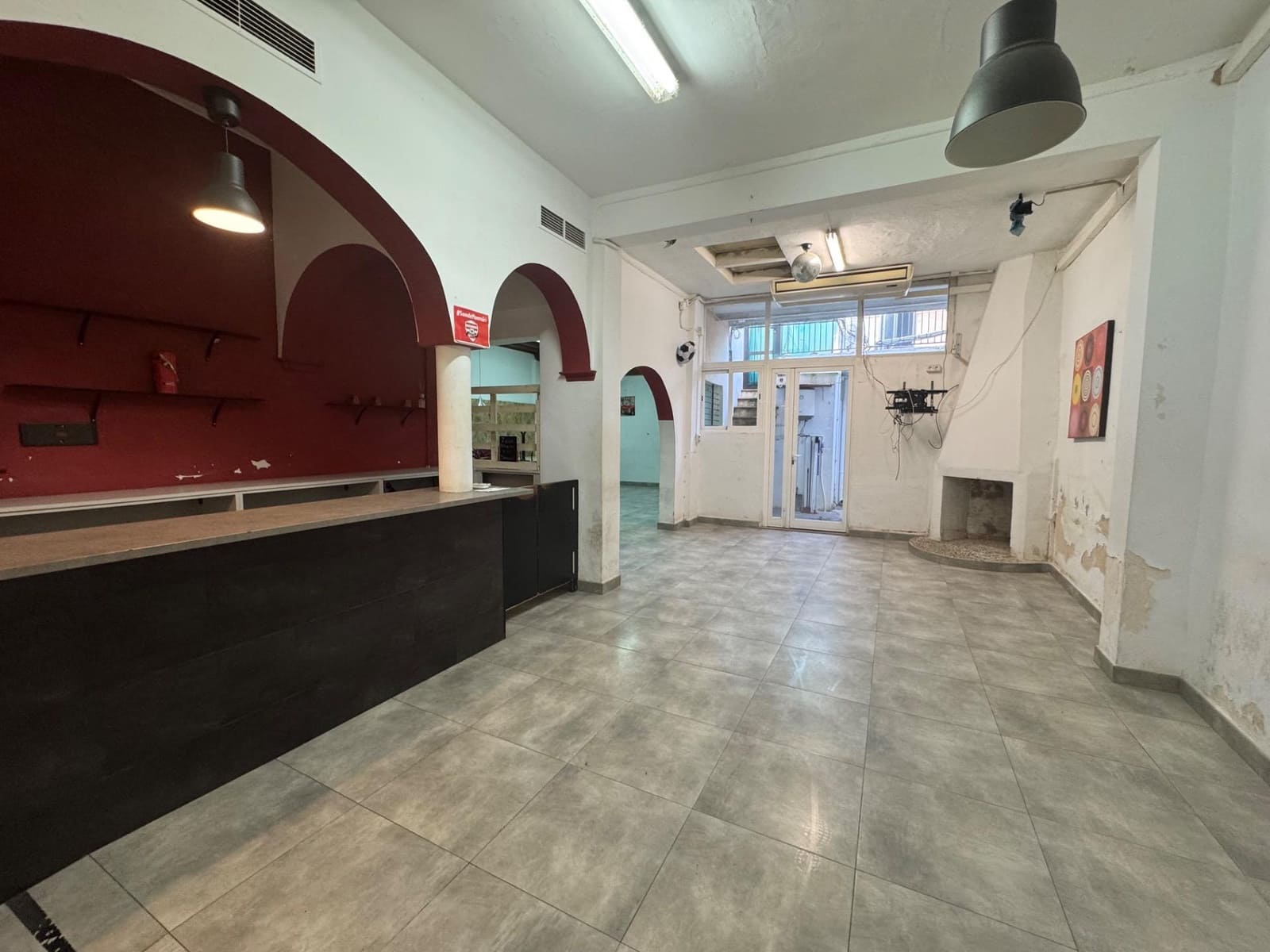 Kommersiell att hyra i Montuiri - 1 000 € (Ref: 9530845)