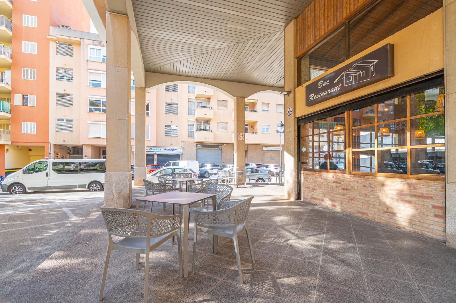 2 soveværelse Virksomhed til leje i Palma de Mallorca - € 2.300 (Ref: 9591561)