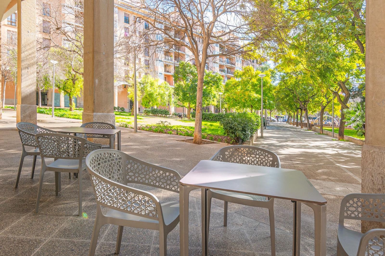 2 soveværelse Virksomhed til leje i Palma de Mallorca - € 2.300 (Ref: 9591561)