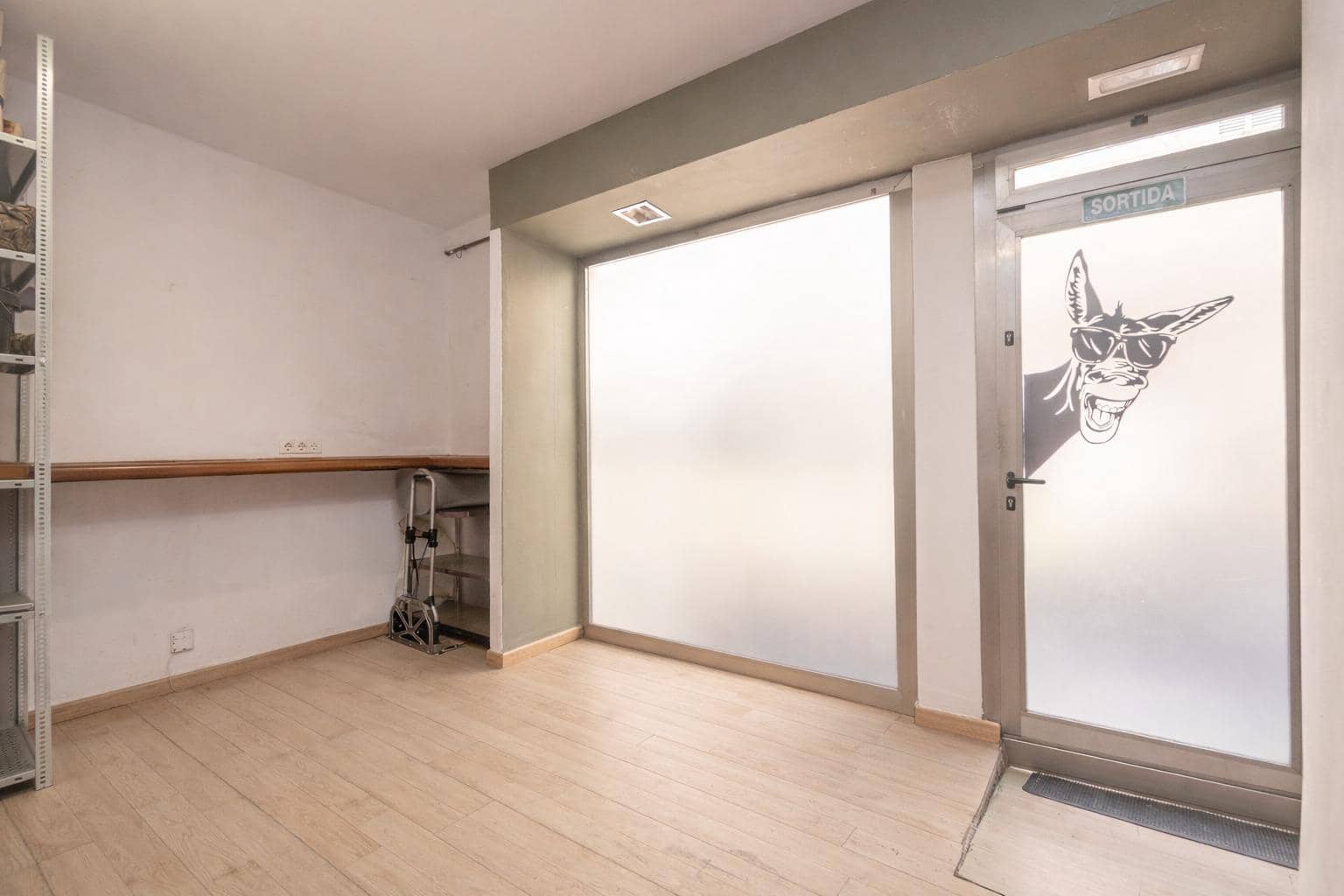 Negocio de 2 habitaciones en Andratx en alquiler - 2.350 € (Ref: 9637795)