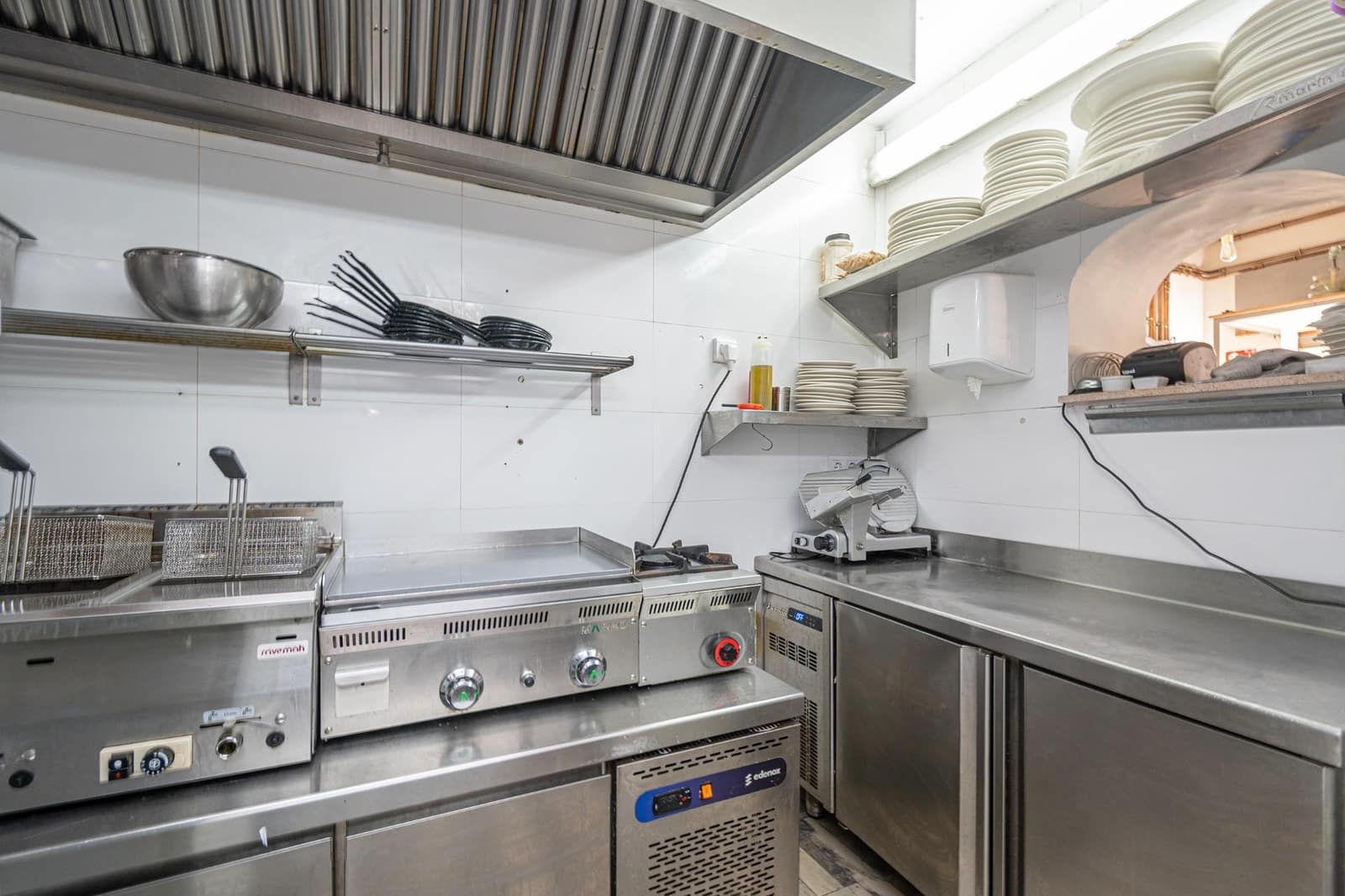 Negocio de 2 habitaciones en Andratx en alquiler - 2.350 € (Ref: 9637795)