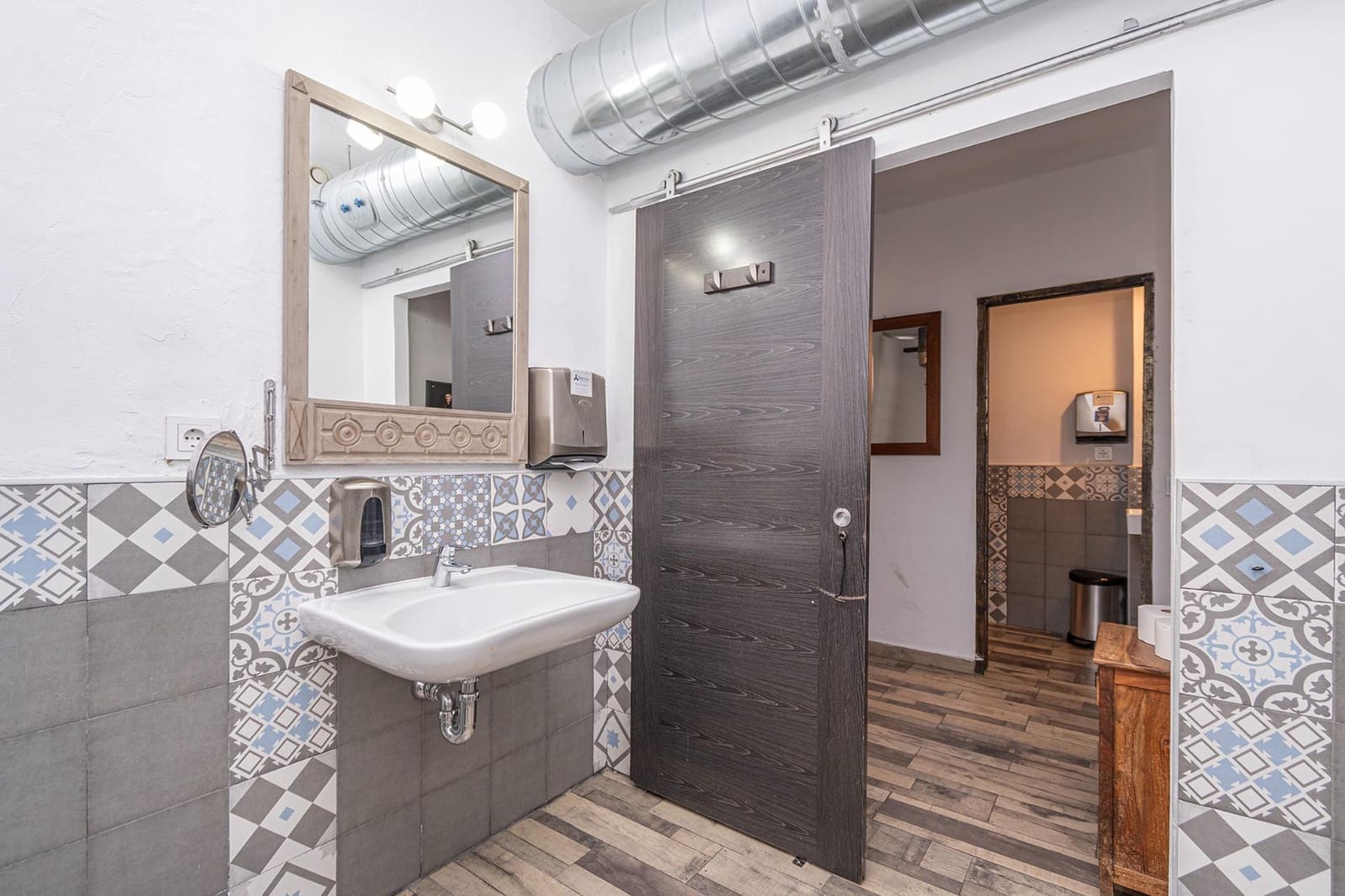 Negocio de 2 habitaciones en Andratx en alquiler - 2.350 € (Ref: 9637795)