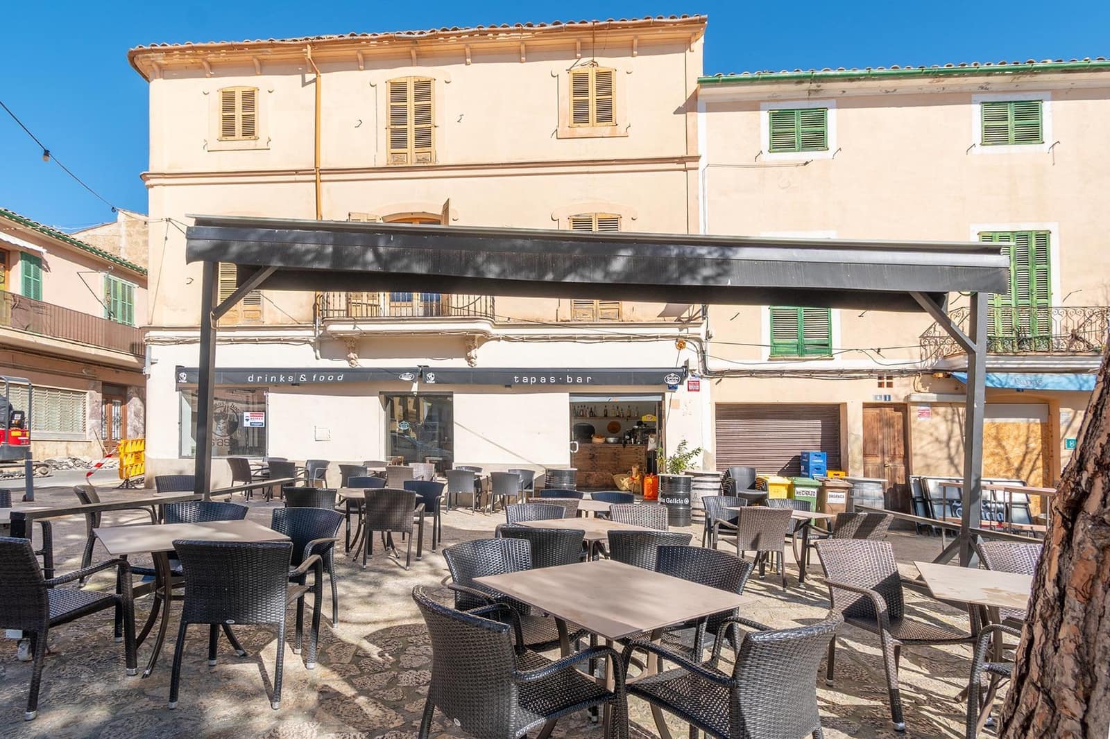 Negocio de 2 habitaciones en Andratx en alquiler - 2.350 € (Ref: 9637795)