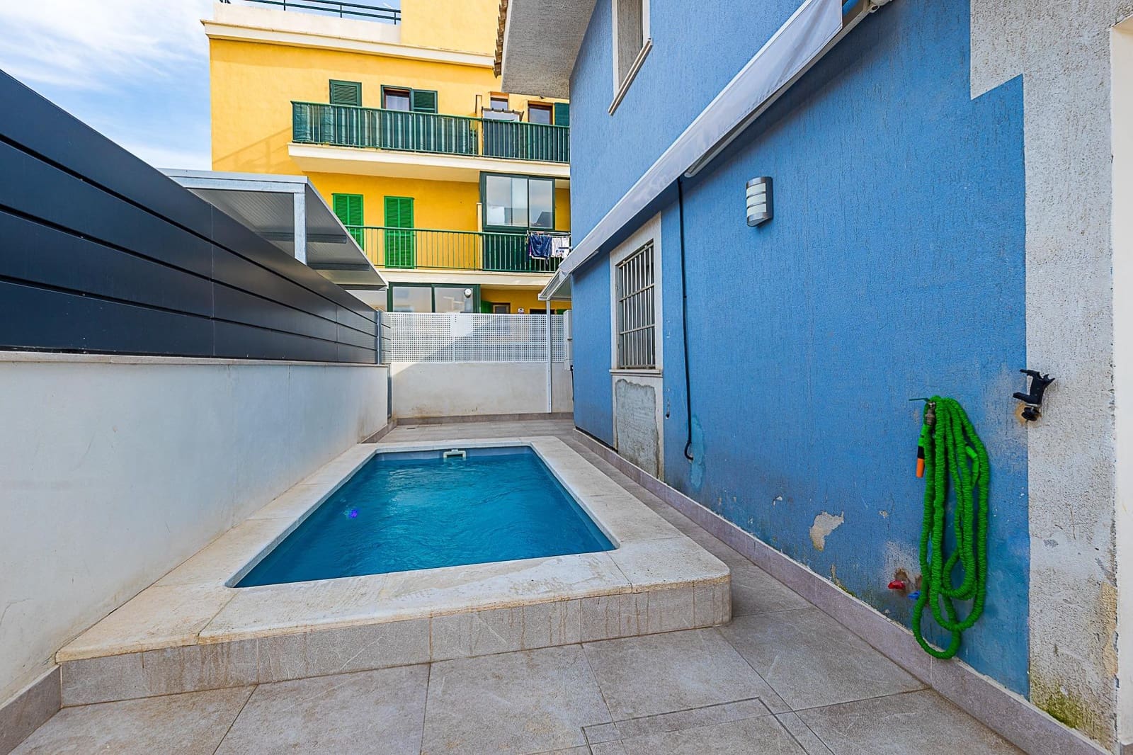 2 soveværelse Strandlejlighed til salg i Palma de Mallorca med swimmingpool - € 849.000 (Ref: 9691140)