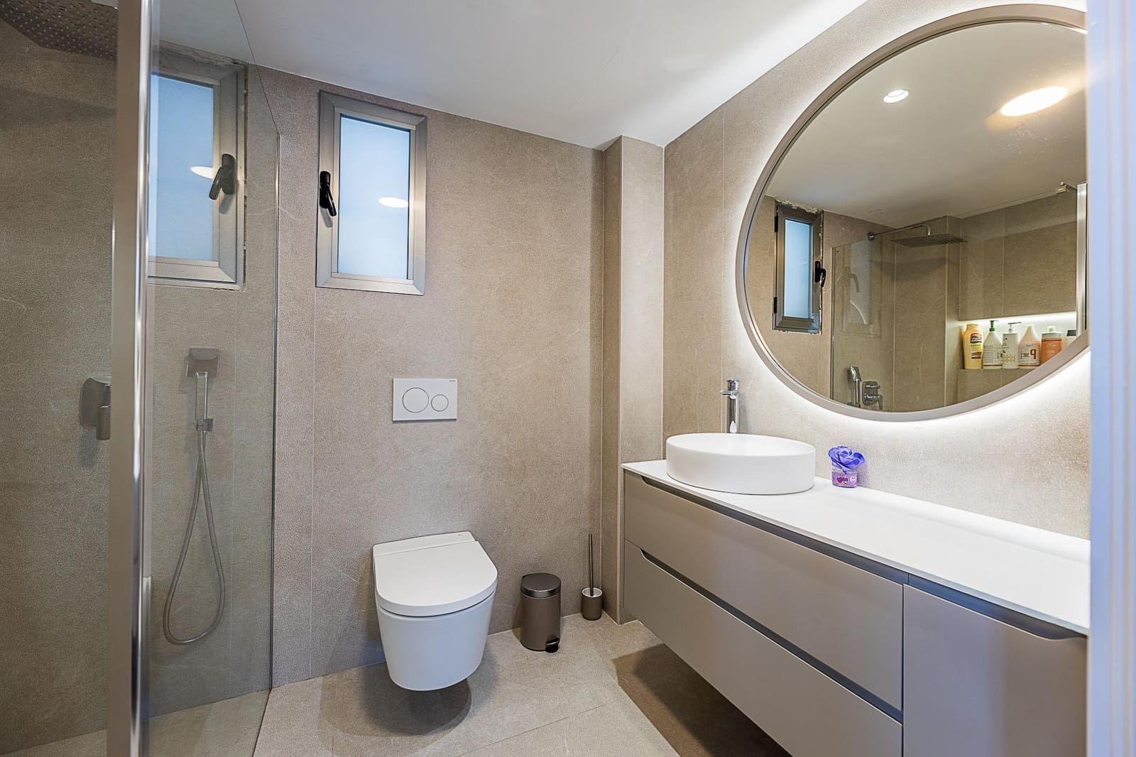 2 soveværelse Strandlejlighed til salg i Palma de Mallorca med swimmingpool - € 849.000 (Ref: 9691140)