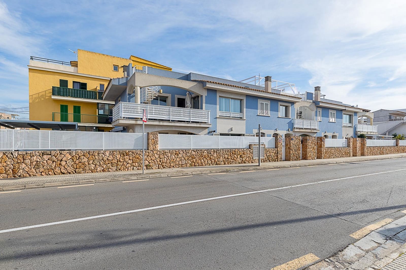 2 soveværelse Strandlejlighed til salg i Palma de Mallorca med swimmingpool - € 849.000 (Ref: 9691140)