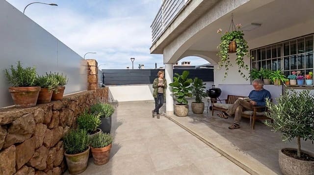 Apartamento Playa de 2 habitaciones en Palma de Mallorca en venta con piscina - 675.000 € (Ref: 9691140)
