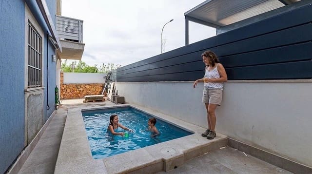 Apartamento Playa de 2 habitaciones en Palma de Mallorca en venta con piscina - 675.000 € (Ref: 9691140)