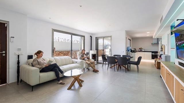 Apartamento Playa de 2 habitaciones en Palma de Mallorca en venta con piscina - 675.000 € (Ref: 9691140)