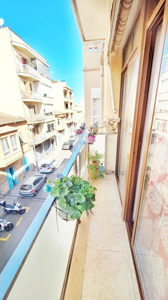 1 bedroom Flat for sale in Palma de Mallorca - € 297,000 (Ref: 9813864)