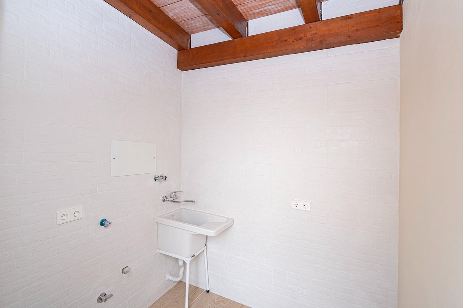 Ático de 2 habitaciones en Selva en alquiler con garaje - 2.500 € (Ref: 9826634)