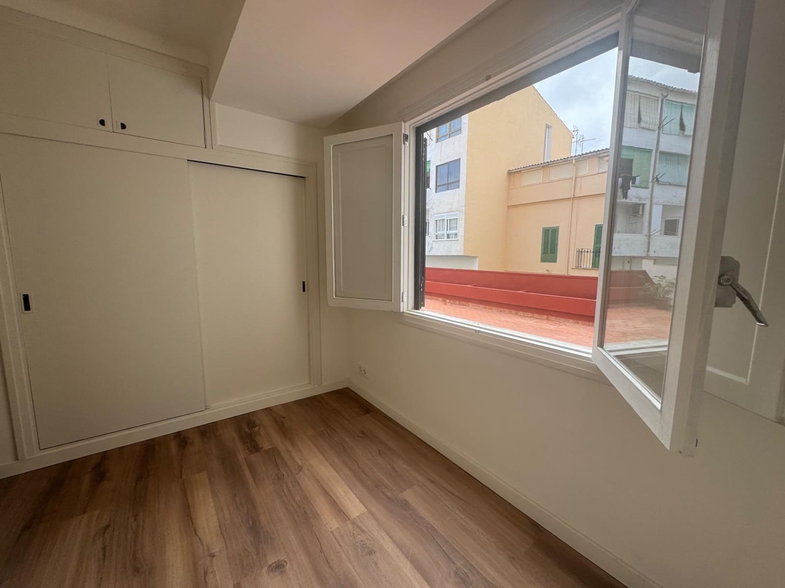4 Zimmer Wohnung zu vermieten in Palma de Mallorca - 2.400 € (Ref: 9826636)