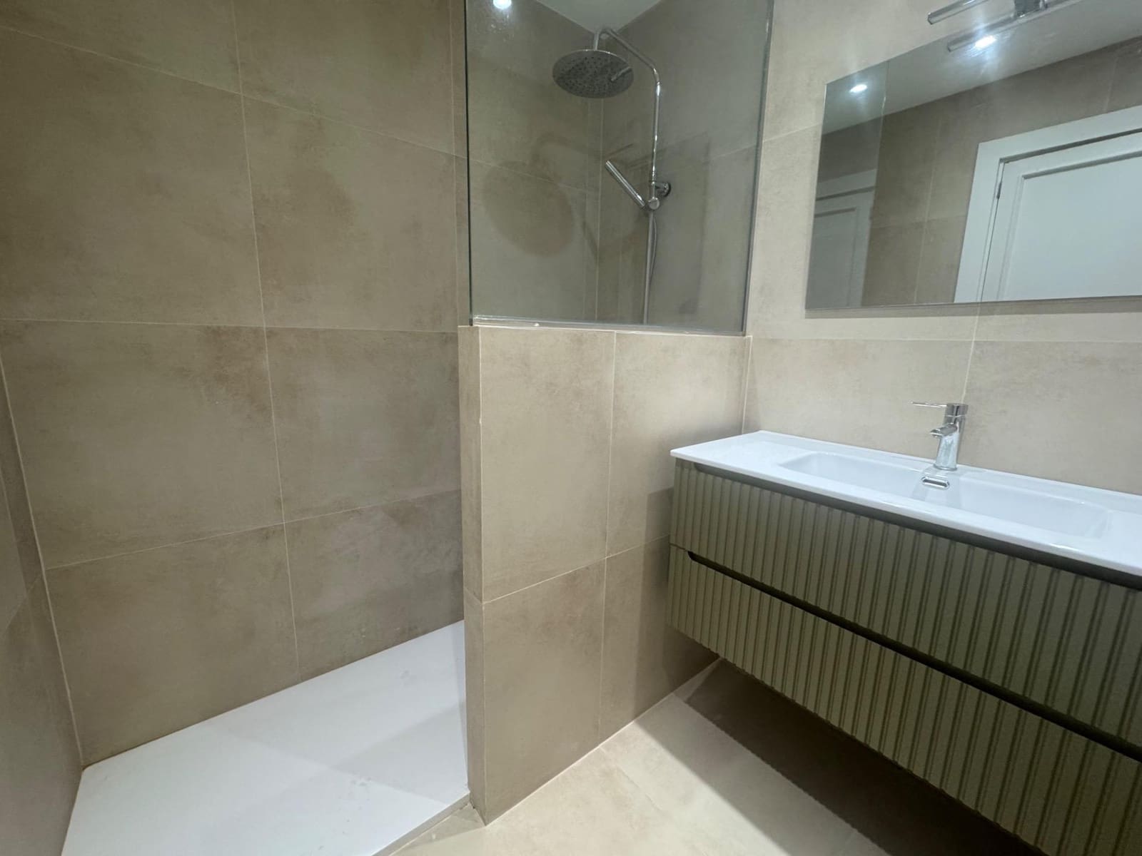 4 Zimmer Wohnung zu vermieten in Palma de Mallorca - 2.400 € (Ref: 9826636)