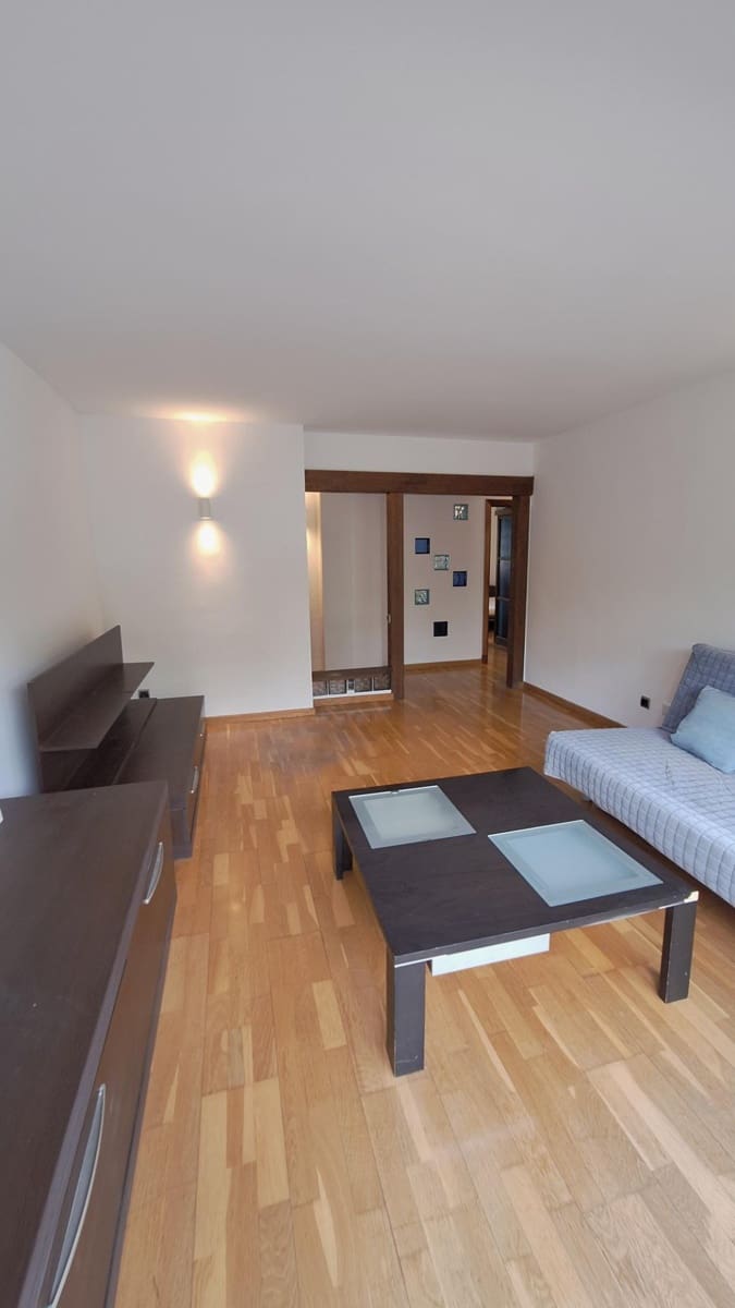 Appartement de 2 chambres à louer à Palma de Mallorca avec garage - 1 300 € (Ref: 9916055)