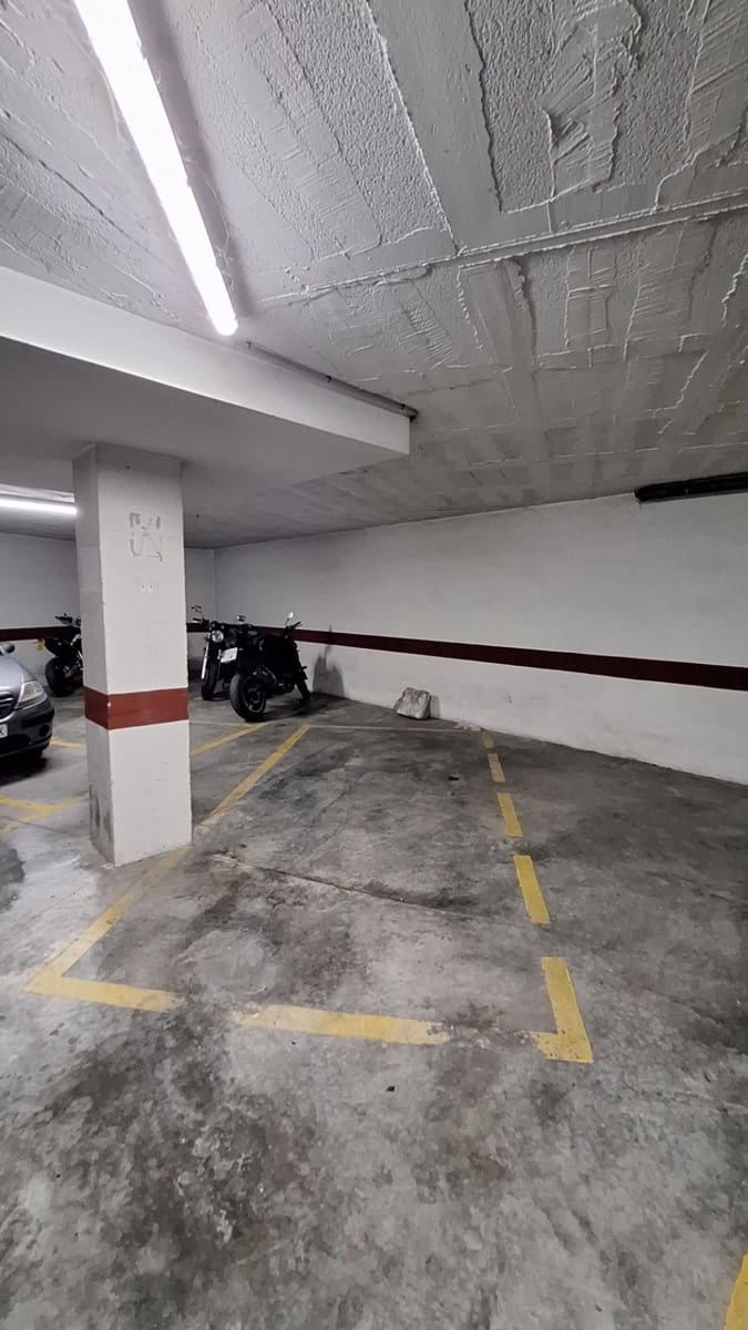 Appartement de 2 chambres à louer à Palma de Mallorca avec garage - 1 300 € (Ref: 9916055)