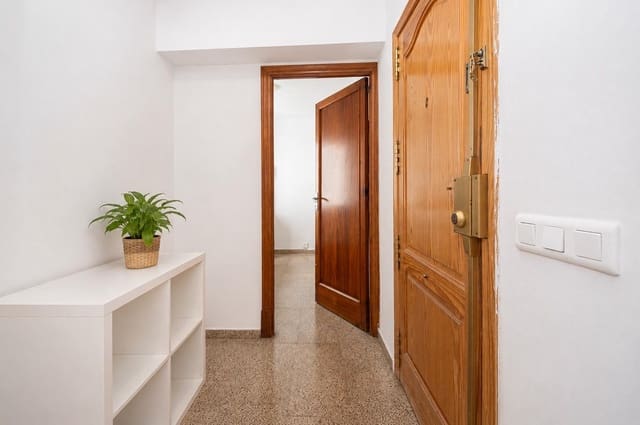 3 makuuhuone Asunto myytävänä paikassa Palma de Mallorca - 260 000 € (Ref: 9934389)