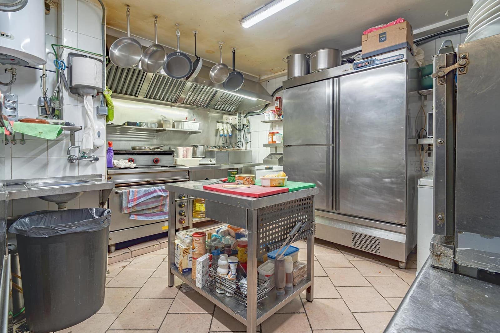Commercial for sale in Palma de Mallorca - € 150,000 (Ref: 9950003)