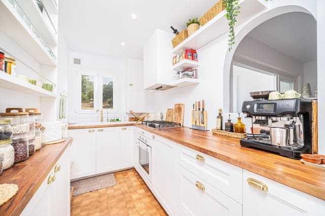 2 makuuhuone Asunto vuokrattavana paikassa El Terreno, Palma de Mallorca mukana uima-altaan - 1 400 € (Ref: 10011576)