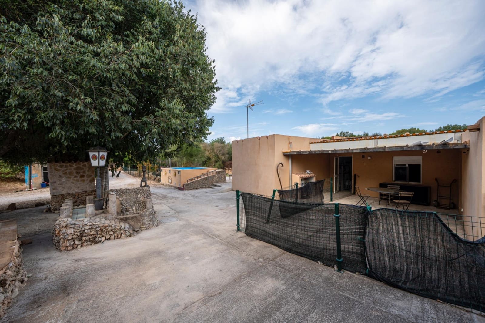 6 sypialnia Finka/Dom wiejski na sprzedaż w Llucmajor - 580 000 € (Ref: 10022586)