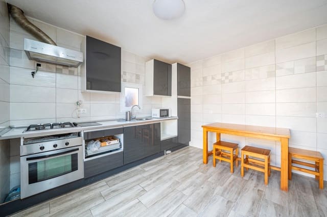 6 sypialnia Finka/Dom wiejski na sprzedaż w Llucmajor - 580 000 € (Ref: 10022586)
