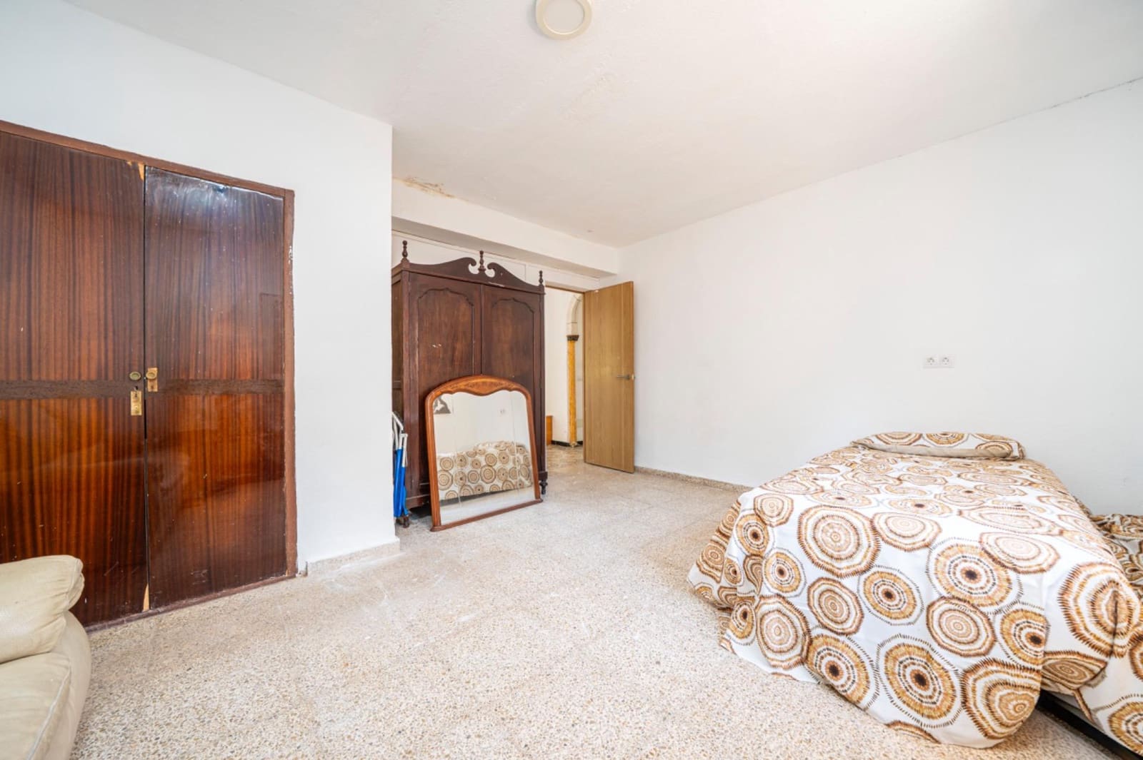 6 sypialnia Finka/Dom wiejski na sprzedaż w Llucmajor - 580 000 € (Ref: 10022586)
