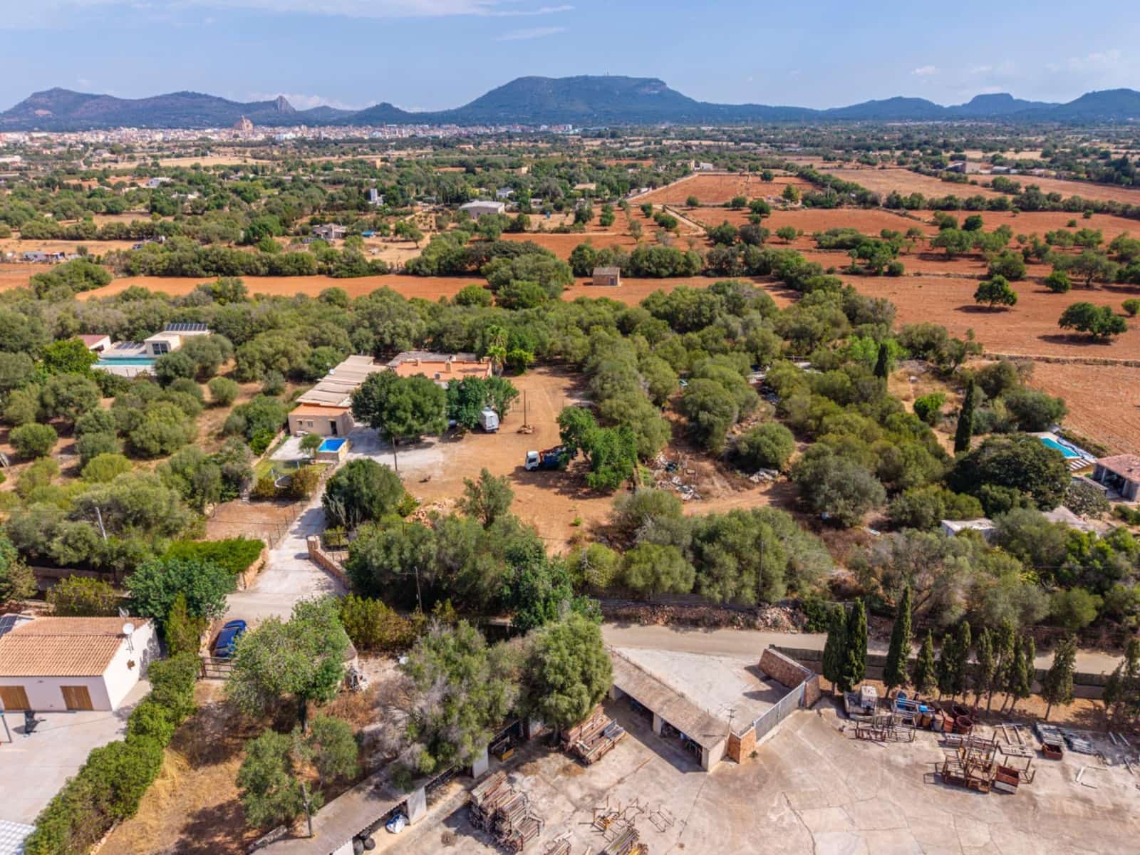 6 sypialnia Finka/Dom wiejski na sprzedaż w Llucmajor - 580 000 € (Ref: 10022586)