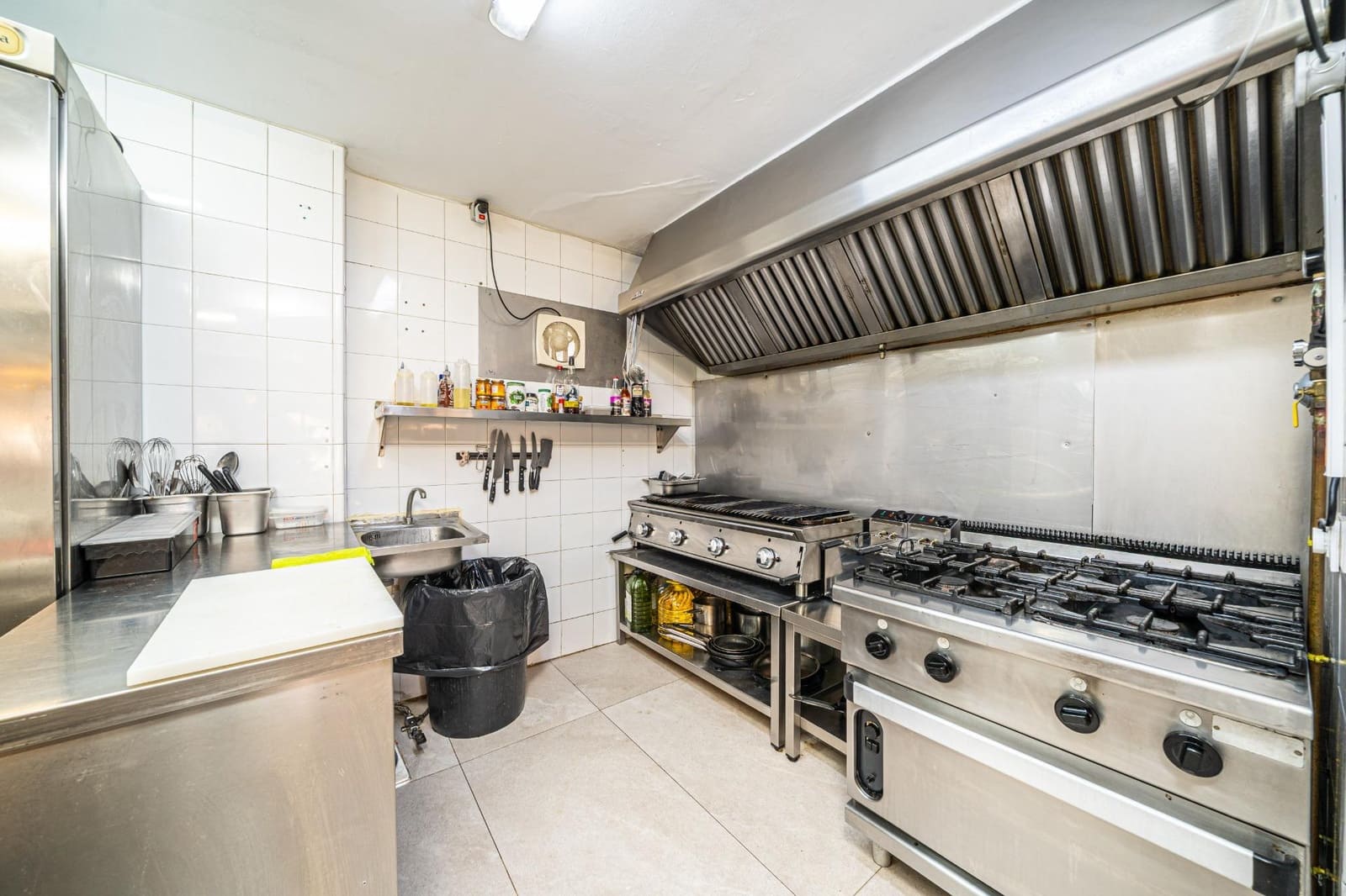 Yritys vuokrattavana paikassa Magalluf - 1 850 € (Ref: 10025858)