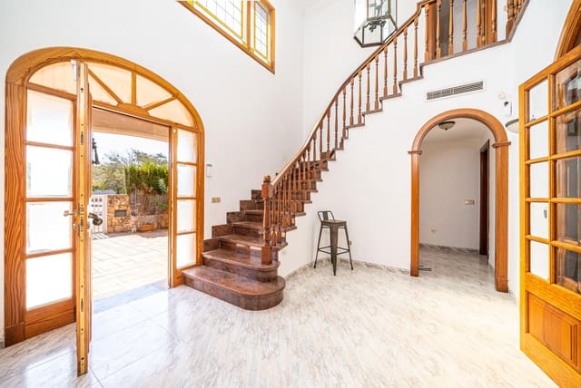 6 soverom Villa til salgs i Son Veri Nou, Llucmajor med svømmebasseng garasje - € 1 450 000 (Ref: 10025859)