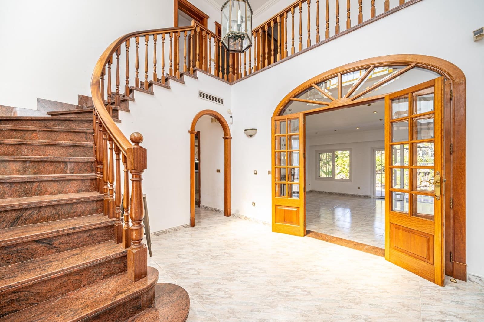 6 soverom Villa til salgs i Son Veri Nou med svømmebasseng garasje - € 1 450 000 (Ref: 10025859)