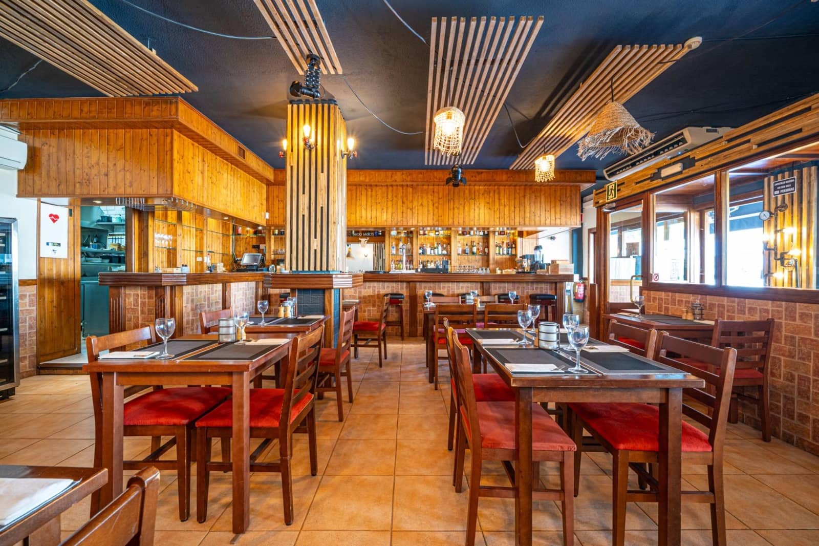 Yritys vuokrattavana paikassa Calvia - 2 346 € (Ref: 10049516)