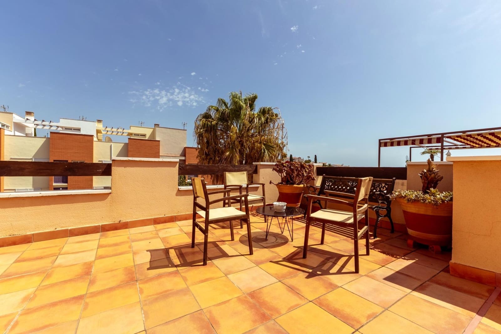 2 soveværelse Penthouse til salg i Caleta de Velez med swimmingpool garage - € 470.000 (Ref: 10059307)