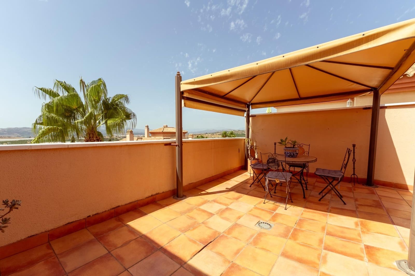 2 soveværelse Penthouse til salg i Caleta de Velez med swimmingpool garage - € 470.000 (Ref: 10059307)
