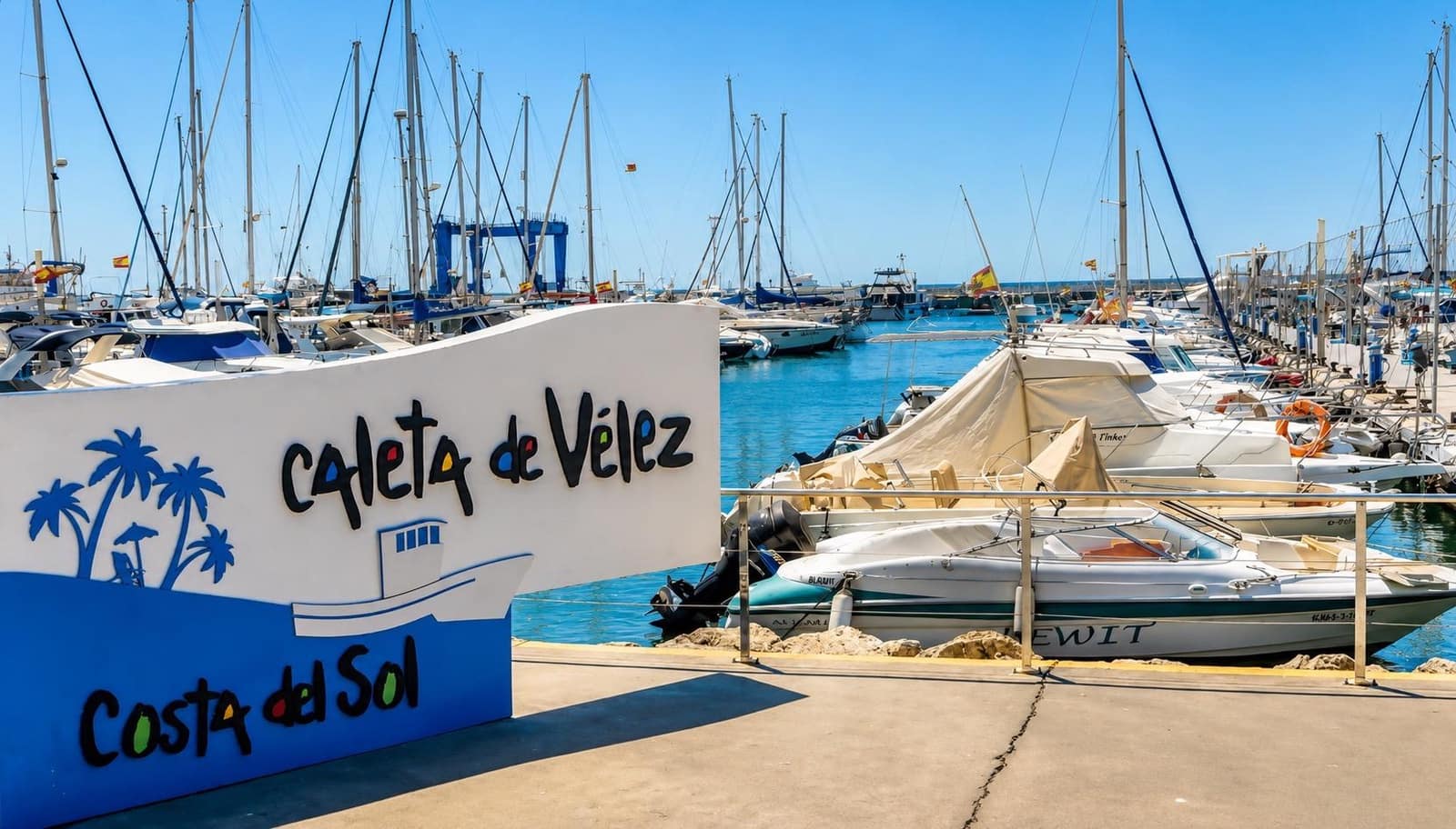 2 soveværelse Penthouse til salg i Caleta de Velez med swimmingpool garage - € 470.000 (Ref: 10059307)