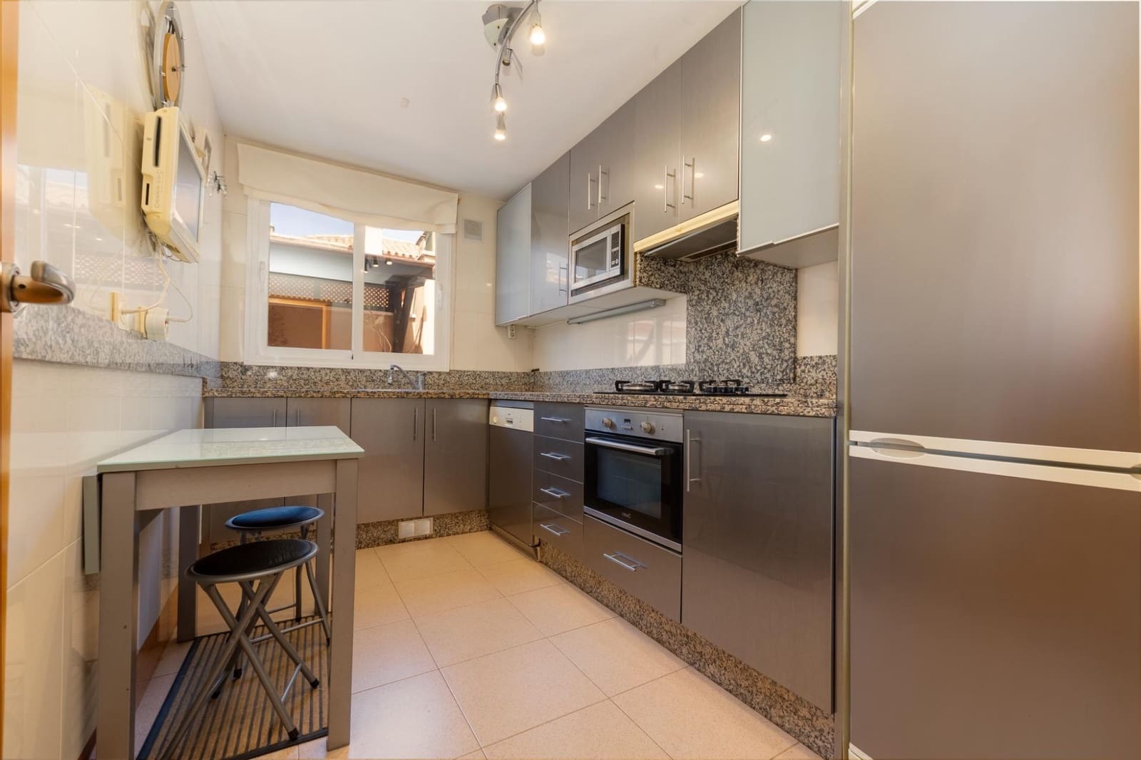 2 soveværelse Penthouse til salg i Caleta de Velez med swimmingpool garage - € 470.000 (Ref: 10059307)