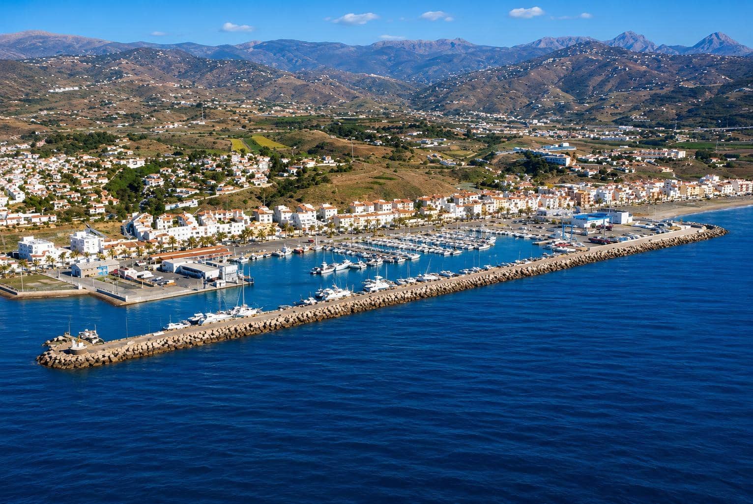 2 soveværelse Penthouse til salg i Caleta de Velez med swimmingpool garage - € 470.000 (Ref: 10059307)