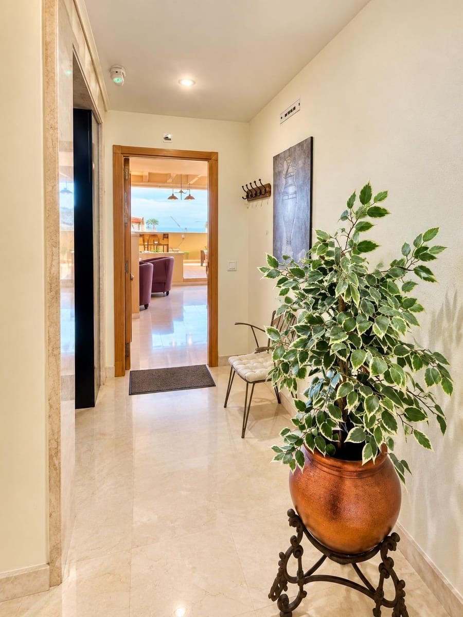 2 bedroom Penthouse for sale in Caleta de Velez with pool garage - € 475,000 (Ref: 10059307)