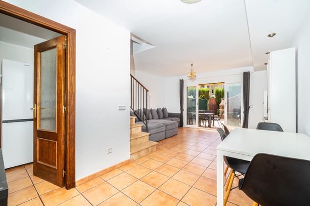 Adosado de 3 habitaciones en Sa Torre (Llucmajor), Llucmajor en alquiler con piscina garaje - 2.200 € (Ref: 10076579)