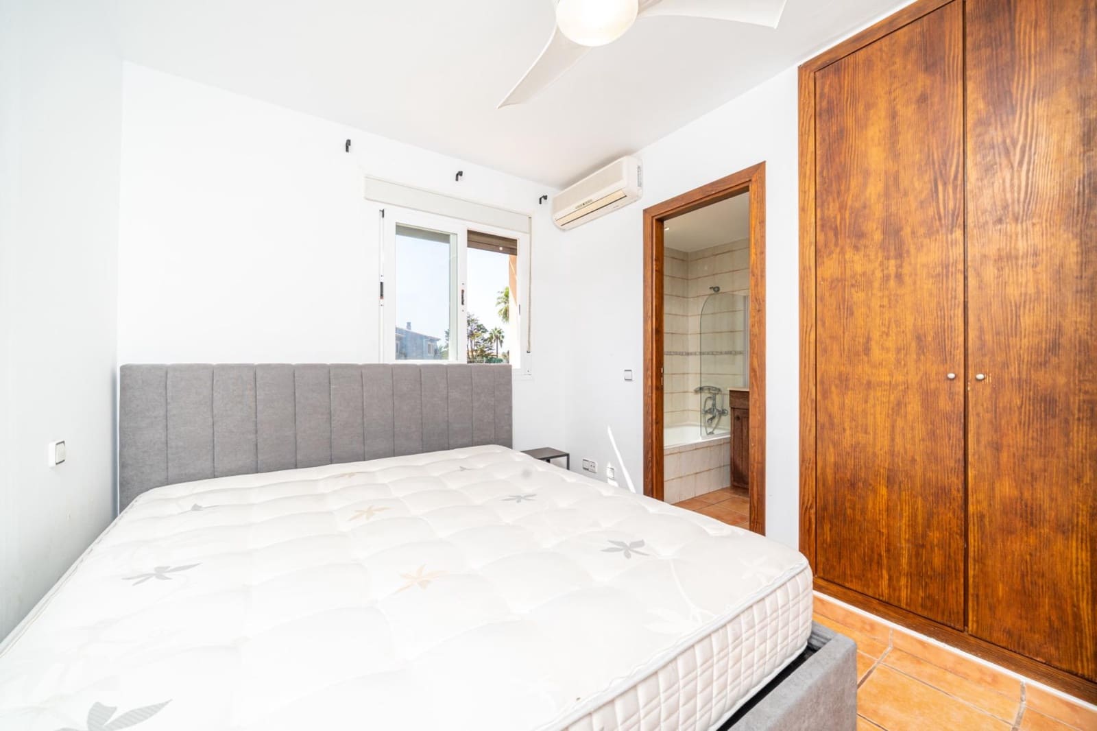 Adosado de 3 habitaciones en Sa Torre (Llucmajor) en alquiler con piscina garaje - 2.200 € (Ref: 10076579)