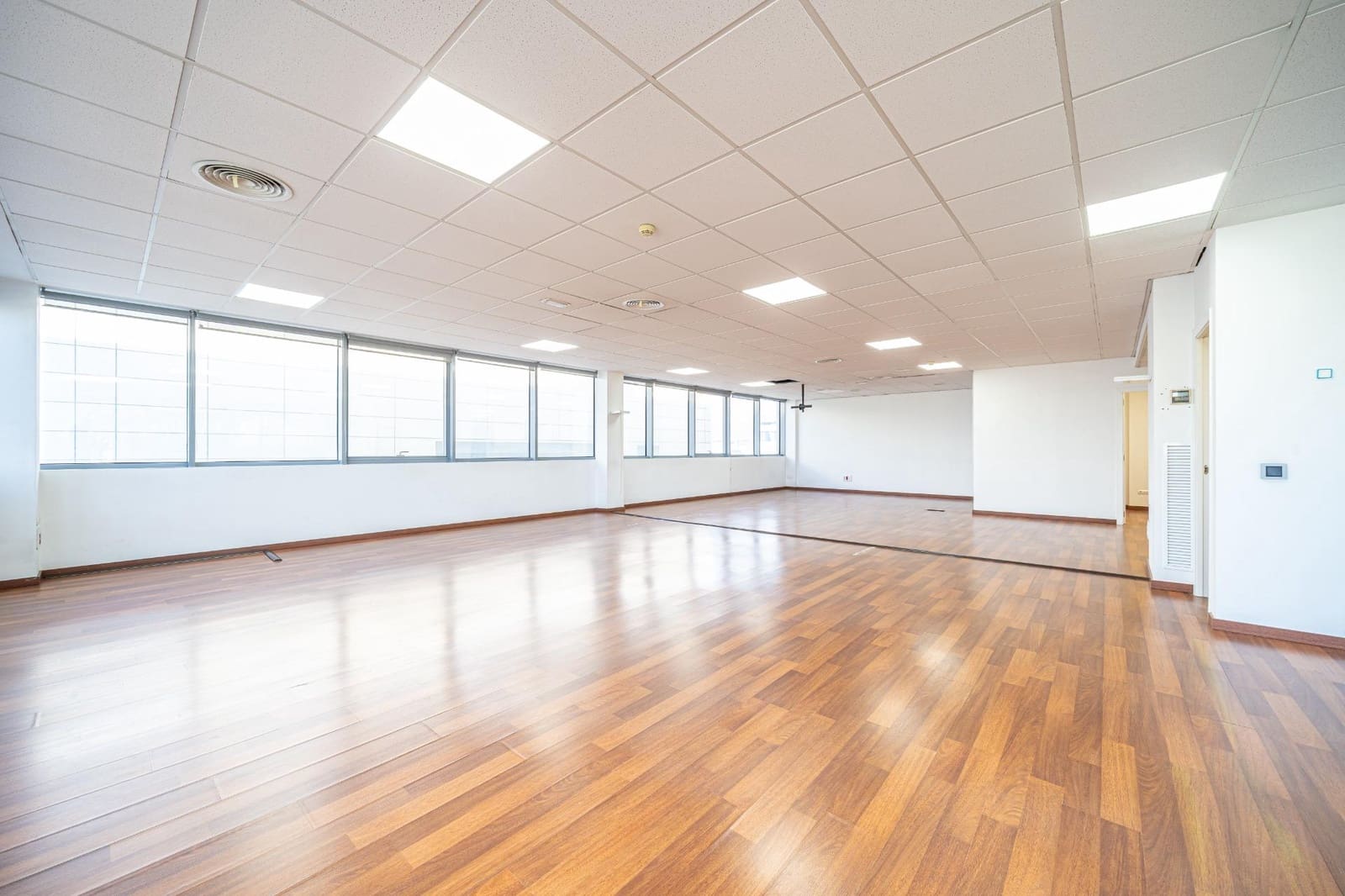 Escritório para venda em Palma de Mallorca com garagem - 299 900 € (Ref: 10102529)