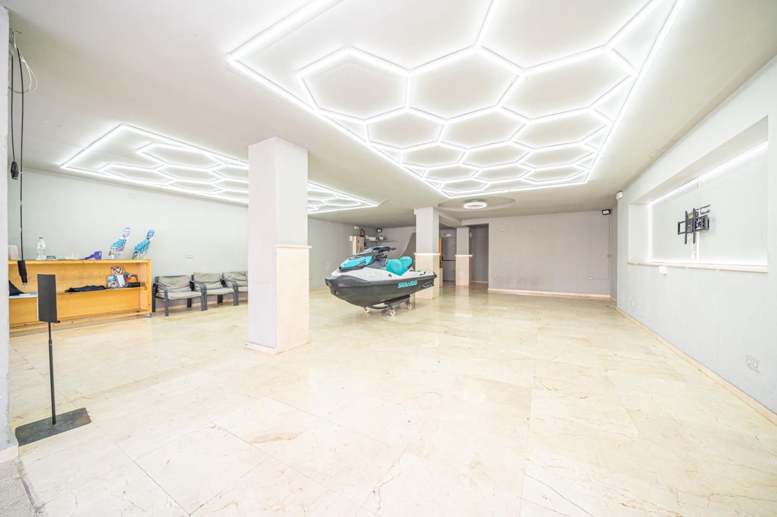 Local Commercial à louer à Santa Ponsa - 1 600 € (Ref: 10129359)