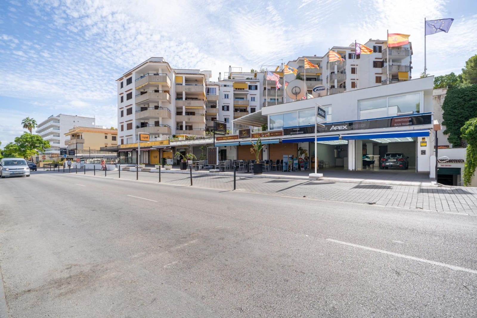 Local Commercial à louer à Santa Ponsa - 1 600 € (Ref: 10129359)