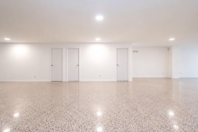 Comercial para arrendar em Palma de Mallorca - 2 000 € (Ref: 10142515)