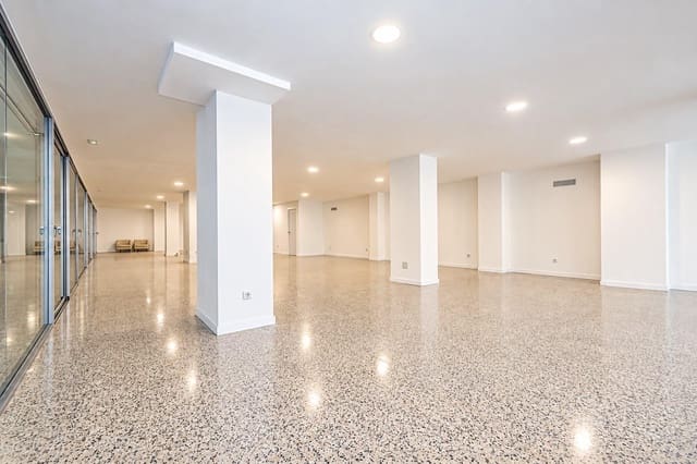 Comercial para arrendar em Palma de Mallorca - 2 000 € (Ref: 10142515)