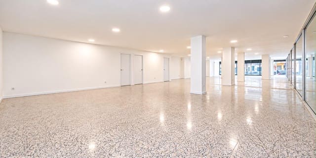Comercial para arrendar em Palma de Mallorca - 2 000 € (Ref: 10142515)